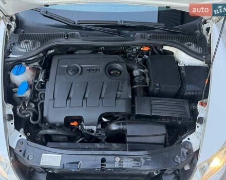 Білий Шкода Октавія, об'ємом двигуна 1.6 л та пробігом 267 тис. км за 7950 $, фото 13 на Automoto.ua