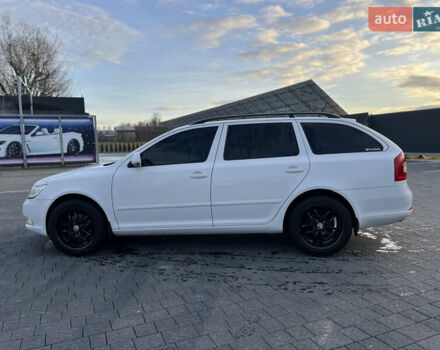 Білий Шкода Октавія, об'ємом двигуна 1.6 л та пробігом 235 тис. км за 7800 $, фото 11 на Automoto.ua