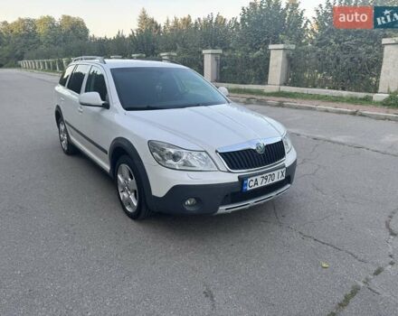 Белый Шкода Октавия, объемом двигателя 2 л и пробегом 261 тыс. км за 10300 $, фото 15 на Automoto.ua