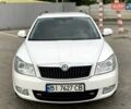Белый Шкода Октавия, объемом двигателя 1.2 л и пробегом 188 тыс. км за 7100 $, фото 2 на Automoto.ua
