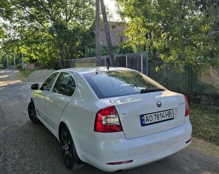 Белый Шкода Октавия, объемом двигателя 1.6 л и пробегом 260 тыс. км за 8600 $, фото 3 на Automoto.ua