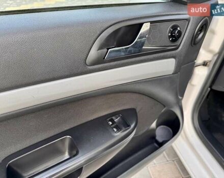 Белый Шкода Октавия, объемом двигателя 1.2 л и пробегом 167 тыс. км за 6999 $, фото 53 на Automoto.ua