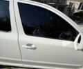 Белый Шкода Октавия, объемом двигателя 2 л и пробегом 214 тыс. км за 9532 $, фото 3 на Automoto.ua