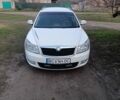 Белый Шкода Октавия, объемом двигателя 2 л и пробегом 315 тыс. км за 10700 $, фото 1 на Automoto.ua