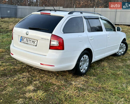 Білий Шкода Октавія, об'ємом двигуна 1.6 л та пробігом 257 тис. км за 7999 $, фото 13 на Automoto.ua