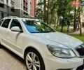 Белый Шкода Октавия, объемом двигателя 2 л и пробегом 170 тыс. км за 9500 $, фото 6 на Automoto.ua