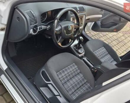 Білий Шкода Октавія, об'ємом двигуна 1.39 л та пробігом 197 тис. км за 7650 $, фото 24 на Automoto.ua