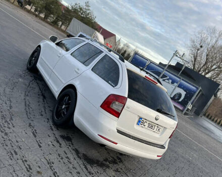 Білий Шкода Октавія, об'ємом двигуна 1.6 л та пробігом 235 тис. км за 7800 $, фото 10 на Automoto.ua