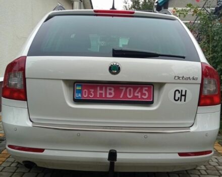 Белый Шкода Октавия, объемом двигателя 2 л и пробегом 261 тыс. км за 9300 $, фото 2 на Automoto.ua