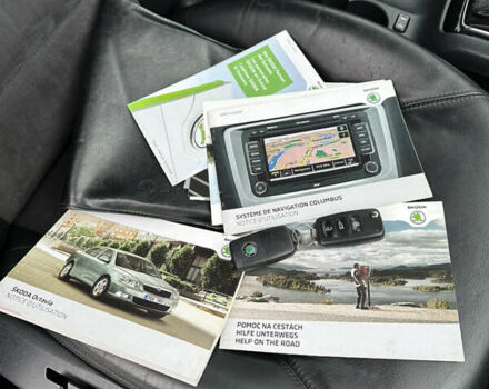 Белый Шкода Октавия, объемом двигателя 2 л и пробегом 217 тыс. км за 9999 $, фото 77 на Automoto.ua