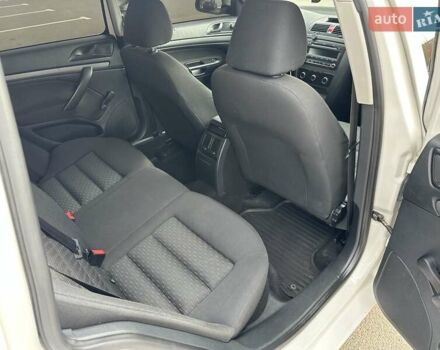 Білий Шкода Октавія, об'ємом двигуна 1.6 л та пробігом 280 тис. км за 5700 $, фото 12 на Automoto.ua