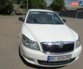Белый Шкода Октавия, объемом двигателя 1.6 л и пробегом 247 тыс. км за 8900 $, фото 1 на Automoto.ua