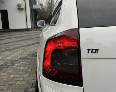 Білий Шкода Октавія, об'ємом двигуна 2 л та пробігом 362 тис. км за 8888 $, фото 11 на Automoto.ua