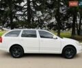 Белый Шкода Октавия, объемом двигателя 1.8 л и пробегом 147 тыс. км за 8900 $, фото 3 на Automoto.ua