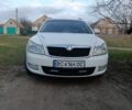 Белый Шкода Октавия, объемом двигателя 2 л и пробегом 315 тыс. км за 10700 $, фото 1 на Automoto.ua