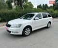 Белый Шкода Октавия, объемом двигателя 1.6 л и пробегом 247 тыс. км за 7900 $, фото 1 на Automoto.ua