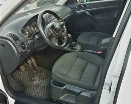 Белый Шкода Октавия, объемом двигателя 1.6 л и пробегом 240 тыс. км за 6850 $, фото 4 на Automoto.ua