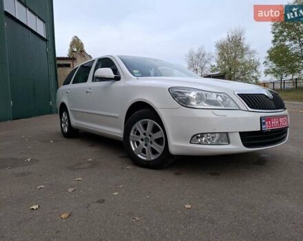 Білий Шкода Октавія, об'ємом двигуна 1.6 л та пробігом 239 тис. км за 9200 $, фото 4 на Automoto.ua