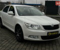 Белый Шкода Октавия, объемом двигателя 1.6 л и пробегом 260 тыс. км за 8800 $, фото 1 на Automoto.ua