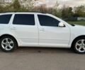 Белый Шкода Октавия, объемом двигателя 1.6 л и пробегом 300 тыс. км за 9400 $, фото 3 на Automoto.ua