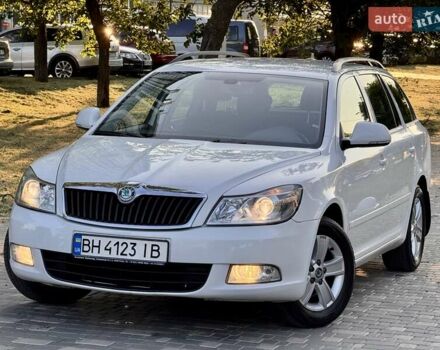 Белый Шкода Октавия, объемом двигателя 1.2 л и пробегом 167 тыс. км за 6999 $, фото 30 на Automoto.ua