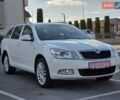 Белый Шкода Октавия, объемом двигателя 2 л и пробегом 239 тыс. км за 10499 $, фото 2 на Automoto.ua
