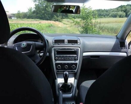 Белый Шкода Октавия, объемом двигателя 1.8 л и пробегом 245 тыс. км за 6700 $, фото 12 на Automoto.ua