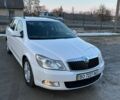 Белый Шкода Октавия, объемом двигателя 2 л и пробегом 298 тыс. км за 7800 $, фото 1 на Automoto.ua