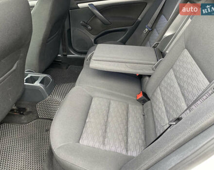 Белый Шкода Октавия, объемом двигателя 1.6 л и пробегом 239 тыс. км за 8650 $, фото 18 на Automoto.ua