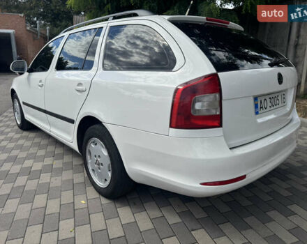Белый Шкода Октавия, объемом двигателя 1.6 л и пробегом 270 тыс. км за 5999 $, фото 7 на Automoto.ua