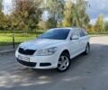 Белый Шкода Октавия, объемом двигателя 1.6 л и пробегом 239 тыс. км за 8750 $, фото 1 на Automoto.ua