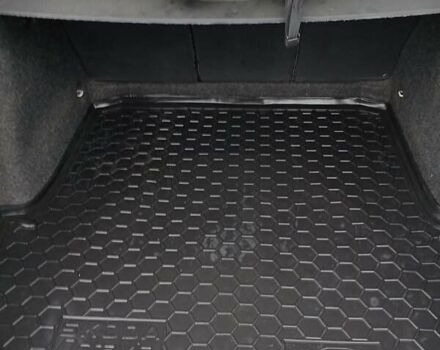 Белый Шкода Октавия, объемом двигателя 1.8 л и пробегом 254 тыс. км за 8200 $, фото 17 на Automoto.ua