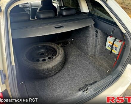 Белый Шкода Октавия, объемом двигателя 1.6 л и пробегом 270 тыс. км за 5999 $, фото 8 на Automoto.ua