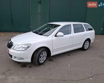 Білий Шкода Октавія, об'ємом двигуна 1.6 л та пробігом 239 тис. км за 9200 $, фото 33 на Automoto.ua