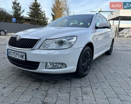 Белый Шкода Октавия, объемом двигателя 1.97 л и пробегом 355 тыс. км за 8500 $, фото 1 на Automoto.ua