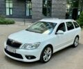 Білий Шкода Октавія, об'ємом двигуна 2 л та пробігом 170 тис. км за 10900 $, фото 1 на Automoto.ua