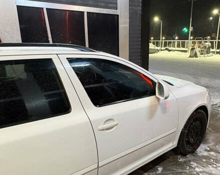 Белый Шкода Октавия, объемом двигателя 1.97 л и пробегом 331 тыс. км за 7999 $, фото 4 на Automoto.ua