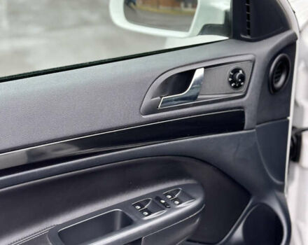 Белый Шкода Октавия, объемом двигателя 2 л и пробегом 217 тыс. км за 9999 $, фото 20 на Automoto.ua