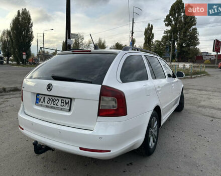 Белый Шкода Октавия, объемом двигателя 1.6 л и пробегом 375 тыс. км за 6500 $, фото 1 на Automoto.ua