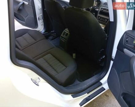 Шкода Октавия 2012 в Ирпене на Automoto.ua Белый Шкода Октавия, объемом двигателя 1.6 л и пробегом 245 тыс. км за 9000 $, фото 10 на Automoto.ua