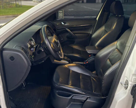 Белый Шкода Октавия, объемом двигателя 1.97 л и пробегом 298 тыс. км за 12300 $, фото 15 на Automoto.ua