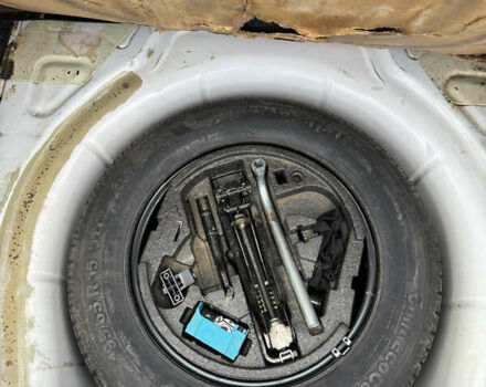 Белый Шкода Октавия, объемом двигателя 1.4 л и пробегом 223 тыс. км за 7500 $, фото 10 на Automoto.ua