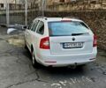 Белый Шкода Октавия, объемом двигателя 1.6 л и пробегом 25200 тыс. км за 7200 $, фото 1 на Automoto.ua