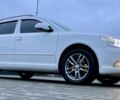 Белый Шкода Октавия, объемом двигателя 1.6 л и пробегом 240 тыс. км за 7800 $, фото 1 на Automoto.ua