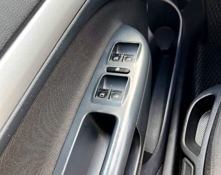 Білий Шкода Октавія, об'ємом двигуна 1.6 л та пробігом 223 тис. км за 7500 $, фото 4 на Automoto.ua