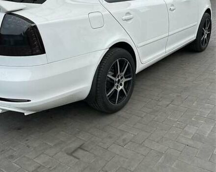 Білий Шкода Октавія, об'ємом двигуна 1.9 л та пробігом 260 тис. км за 9000 $, фото 4 на Automoto.ua