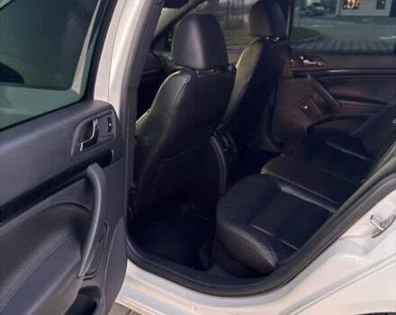 Белый Шкода Октавия, объемом двигателя 1.97 л и пробегом 298 тыс. км за 12300 $, фото 16 на Automoto.ua