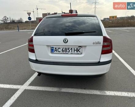 Білий Шкода Октавія, об'ємом двигуна 1.6 л та пробігом 280 тис. км за 5700 $, фото 5 на Automoto.ua