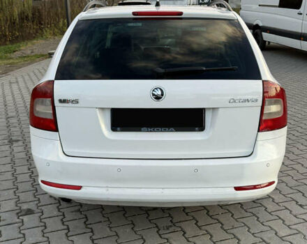 Белый Шкода Октавия, объемом двигателя 1.97 л и пробегом 370 тыс. км за 8300 $, фото 2 на Automoto.ua