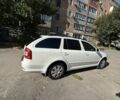 Белый Шкода Октавия, объемом двигателя 2 л и пробегом 214 тыс. км за 9532 $, фото 2 на Automoto.ua